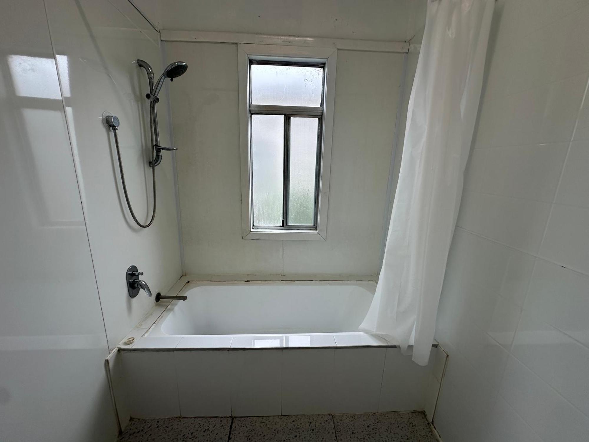 Spacious Family Sleeps 8 Holiday home *